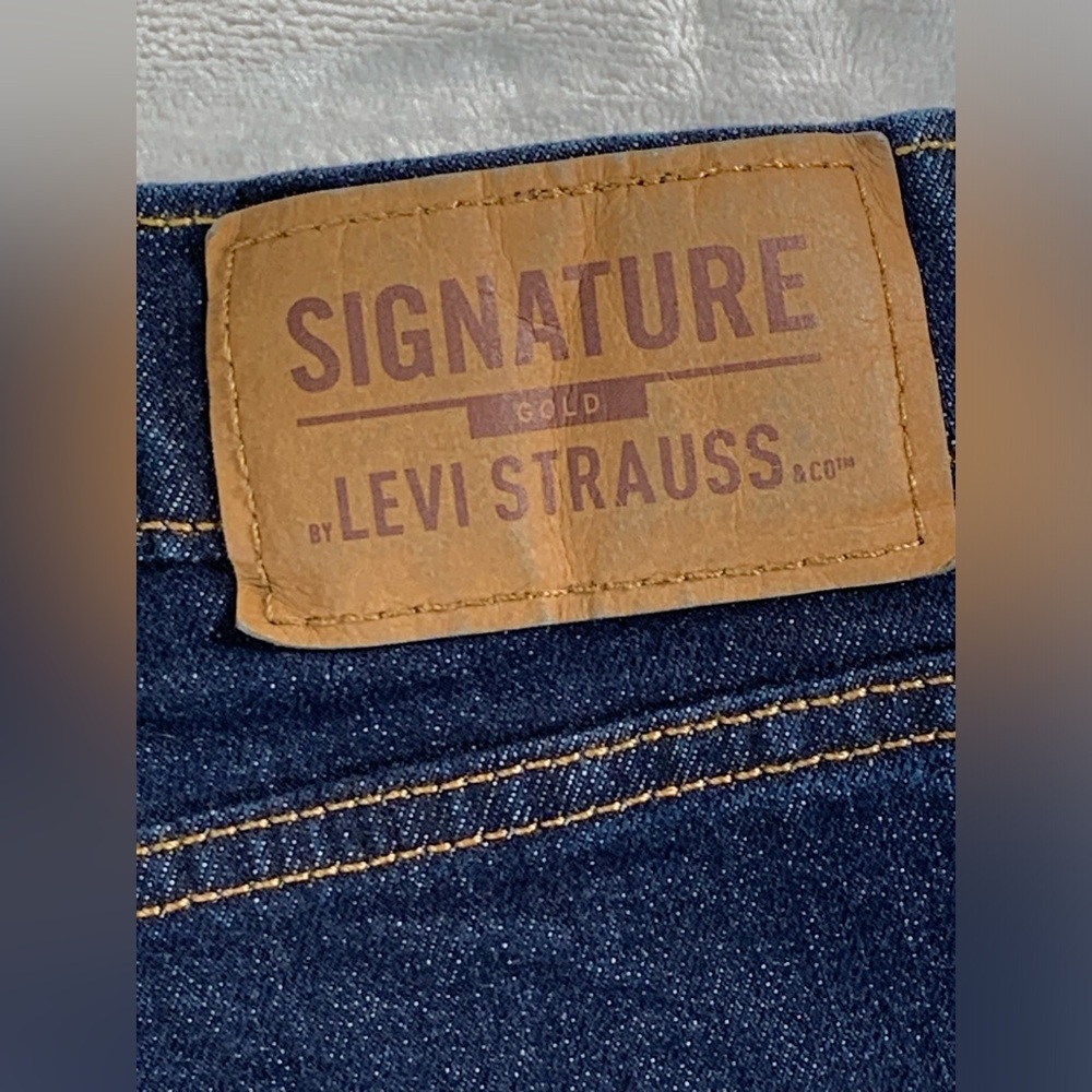 Levi's Dark Indigo Straight Jeans - Picture 5 of 16